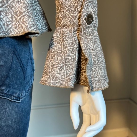 Trucco Ruffled Jacket, Size 6-8 - Picture 5 of 9